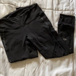 Alo Yoga Crop leggings